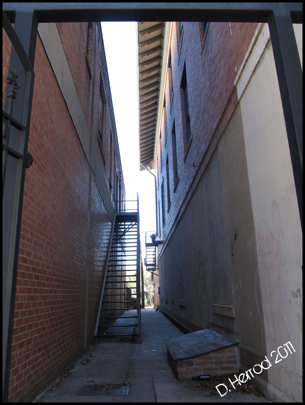 Weekly Photo Challenge: Between